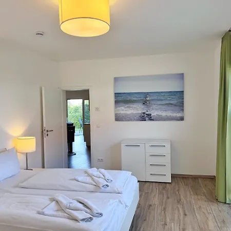 Moderne Erdgeschosswohnung Mit 3 Schlafzimmern Und Kamin